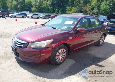 2011 Honda Accord 2.4 Lx z USA, uszkodzony, nr VIN 1HGCP2F31BA115386